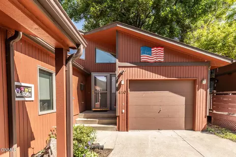 410 N 1st St, Bismarck, ND 58501