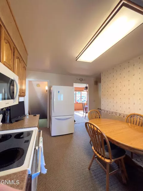 1510 9th Ave W, Williston, ND 58801 photo 18