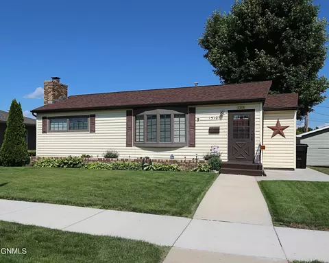 1510 9th Ave W, Williston, ND 58801