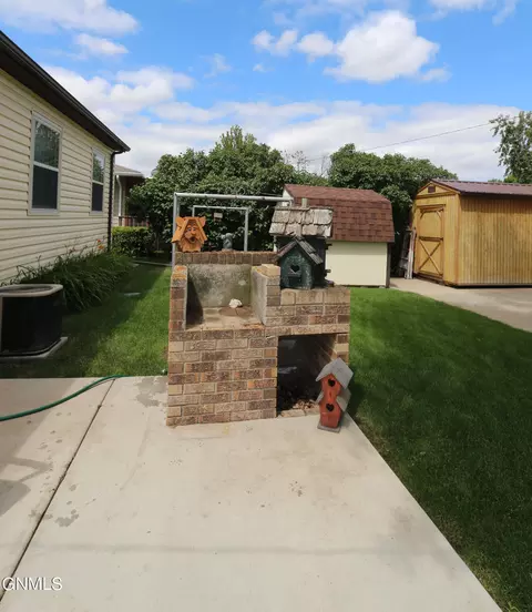 1510 9th Ave W, Williston, ND 58801 photo 6