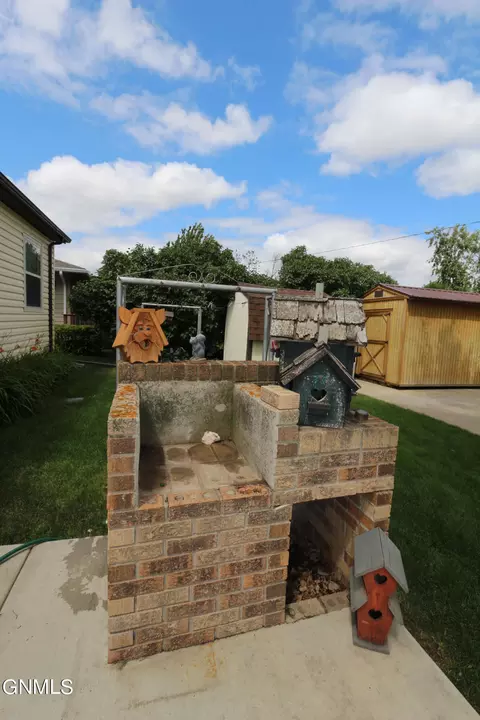 1510 9th Ave W, Williston, ND 58801 photo 7