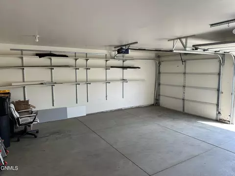 726 Brome Loop, Bismarck, ND 58503 photo 29