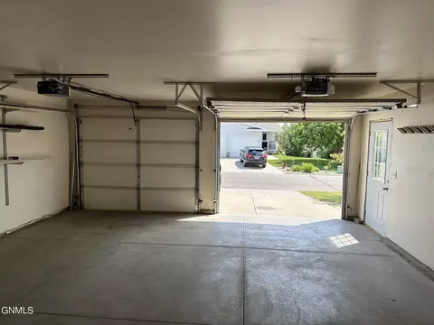 726 Brome Loop, Bismarck, ND 58503 photo 30