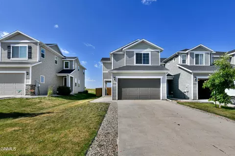 2806 28th St W, Williston, ND 58801 photo 13
