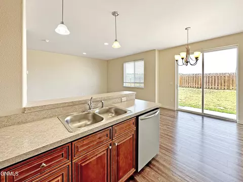2806 28th St W, Williston, ND 58801 photo 31