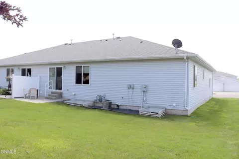 330 Calgary Ave, Bismarck, ND 58503 photo 53
