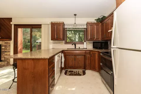 2003 Thompson St, Bismarck, ND 58501 photo 13