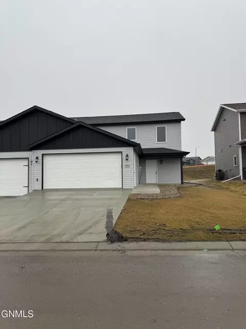 6935 Butler Loop, Lincoln, ND 58504