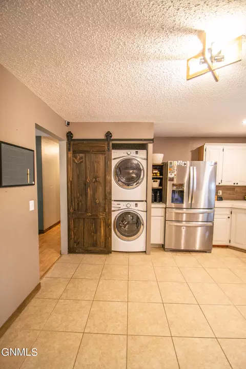 2417 Boulevard Ave E, Bismarck, ND 58501 photo 30