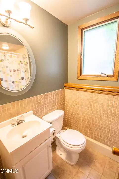 2417 Boulevard Ave E, Bismarck, ND 58501 photo 50