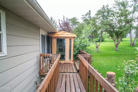 2417 Boulevard Ave E, Bismarck, ND 58501 photo 14
