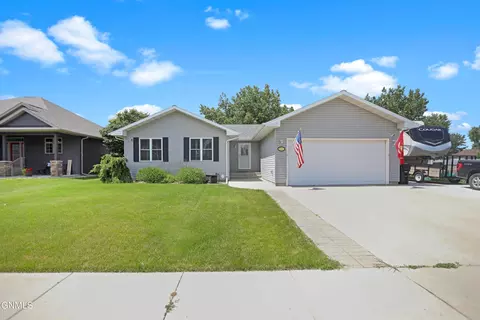 1531 20th Ave W, Williston, ND 58801