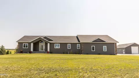 6403 Endicott Dr, Bismarck, ND 58503 photo 42