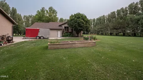 3709 Bottom Road Rd, Bismarck, ND 58504 photo 31