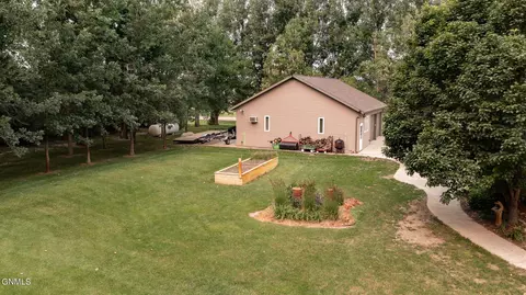 3709 Bottom Road Rd, Bismarck, ND 58504 photo 42