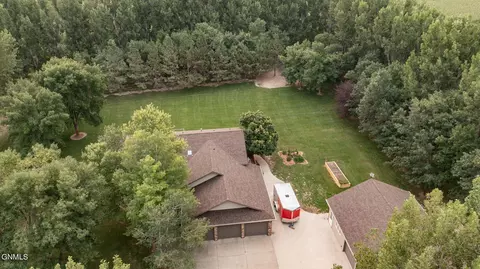 3709 Bottom Road Rd, Bismarck, ND 58504 photo 47
