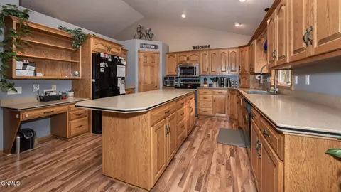 3709 Bottom Road Rd, Bismarck, ND 58504 photo 8
