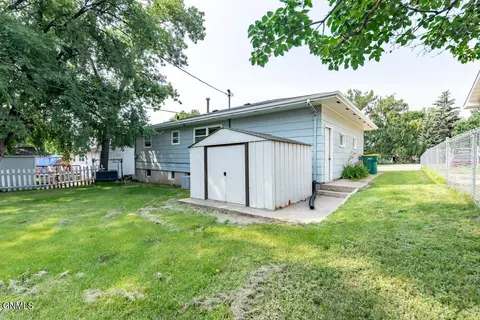 515 Gary Ave, Bismarck, ND 58501 photo 26