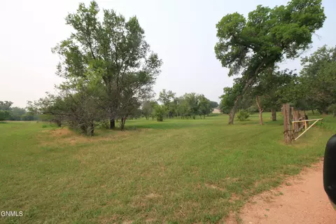 3840 4th St SW, Stanton, ND 58571 photo 10