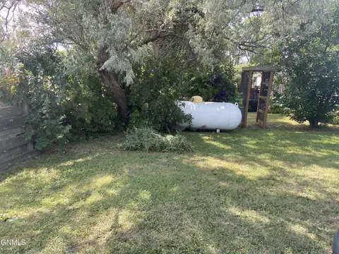 5615 Carolville Loop, Williston, ND 58801 photo 31