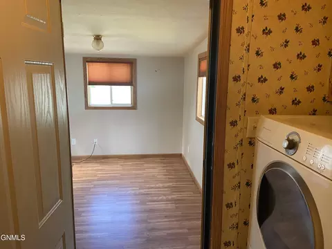 5615 Carolville Loop, Williston, ND 58801 photo 16