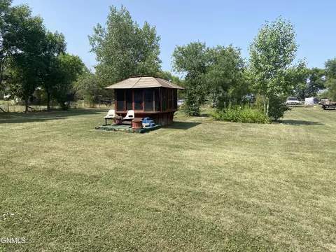 5615 Carolville Loop, Williston, ND 58801 photo 30