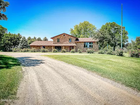 3945 281, Jamestown, ND 58401