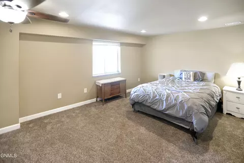 13906 61st St NW, Williston, ND 58801 photo 37