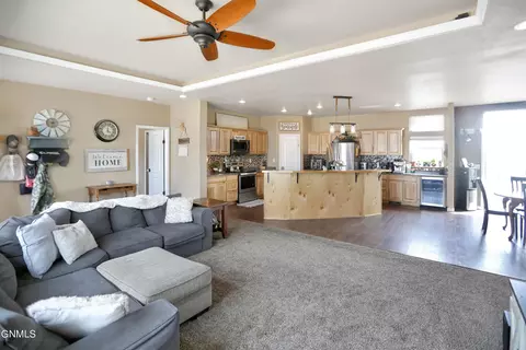 13906 61st St NW, Williston, ND 58801 photo 16