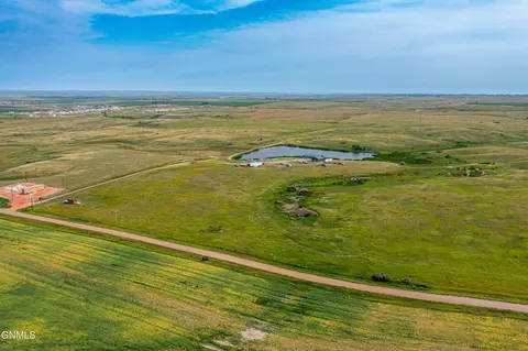 13906 61st St NW, Williston, ND 58801 photo 49