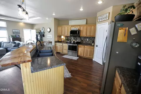 13906 61st St NW, Williston, ND 58801 photo 20