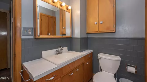 321 S 15th St, Bismarck, ND 58504 photo 10