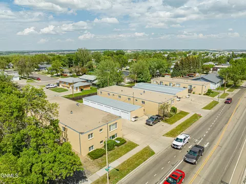 1914-2012 Divide Ave E, Bismarck, ND 58501 photo 1