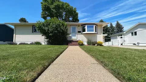 300 E Turnpike Ave, Bismarck, ND 58501 photo 26