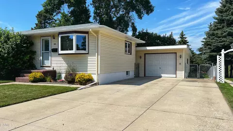 300 E Turnpike Ave, Bismarck, ND 58501 photo 27