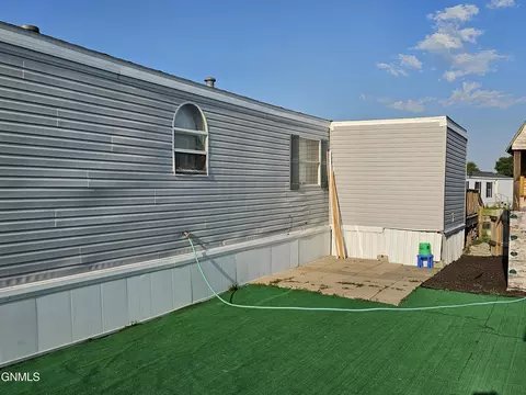 3811 22nd Ave W, Williston, ND 58801 photo 10