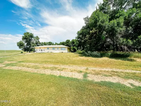 2673 52nd Ave NE, Maddock, ND 58348 photo 10