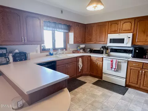 2673 52nd Ave NE, Maddock, ND 58348 photo 23