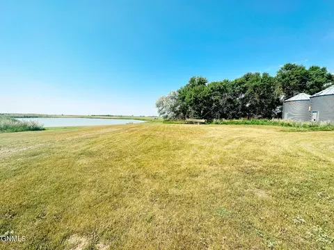 2673 52nd Ave NE, Maddock, ND 58348 photo 15