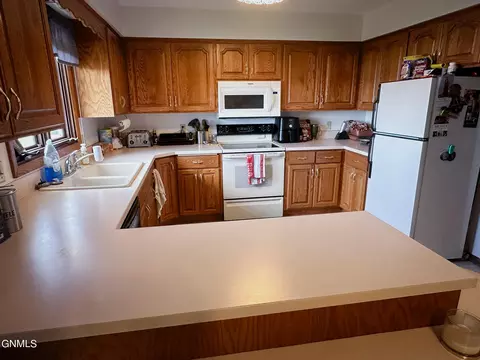 2673 52nd Ave NE, Maddock, ND 58348 photo 24