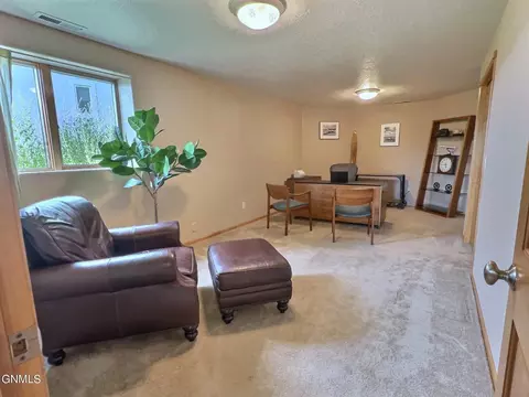 1269 Eagle Crest Loop, Bismarck, ND 58503 photo 59