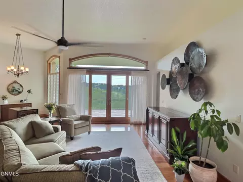 1269 Eagle Crest Loop, Bismarck, ND 58503 photo 15