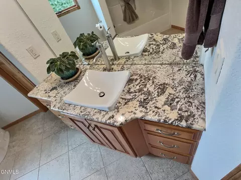 1269 Eagle Crest Loop, Bismarck, ND 58503 photo 42