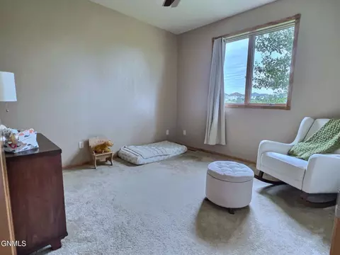 1269 Eagle Crest Loop, Bismarck, ND 58503 photo 38