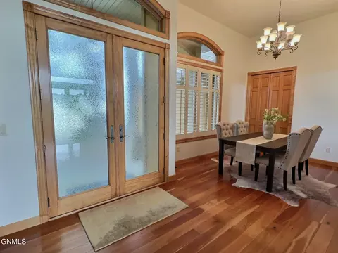1269 Eagle Crest Loop, Bismarck, ND 58503 photo 6