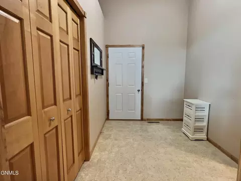 1269 Eagle Crest Loop, Bismarck, ND 58503 photo 48