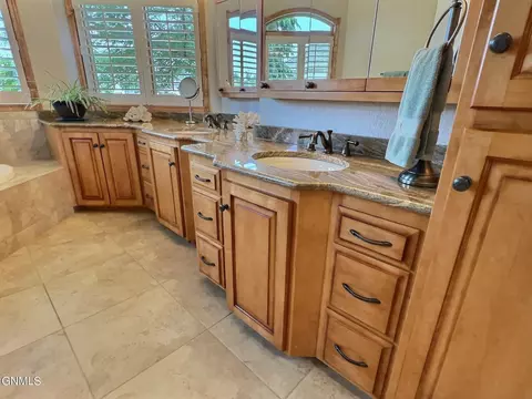 1269 Eagle Crest Loop, Bismarck, ND 58503 photo 35
