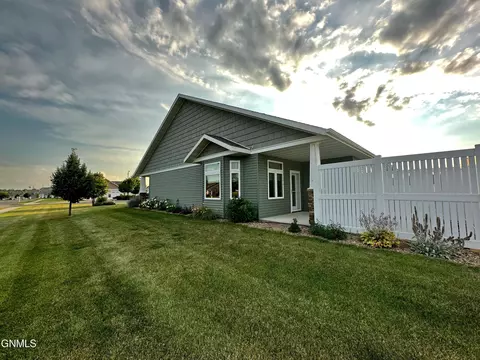 3430 Edgewood Place Pl, Bismarck, ND 58503 photo 33