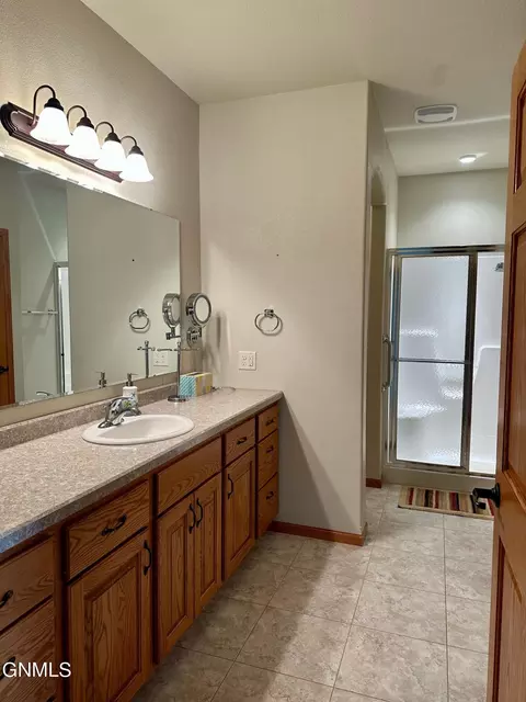 3430 Edgewood Place Pl, Bismarck, ND 58503 photo 18