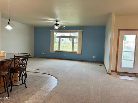 3430 Edgewood Place Pl, Bismarck, ND 58503 photo 13
